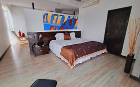 Habitat Suites Hotel By Gho Hoteles